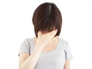 ストレスを抱える女性