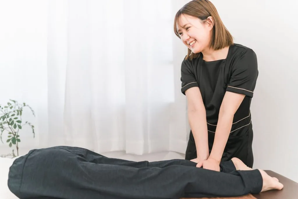 整体を利用する男性