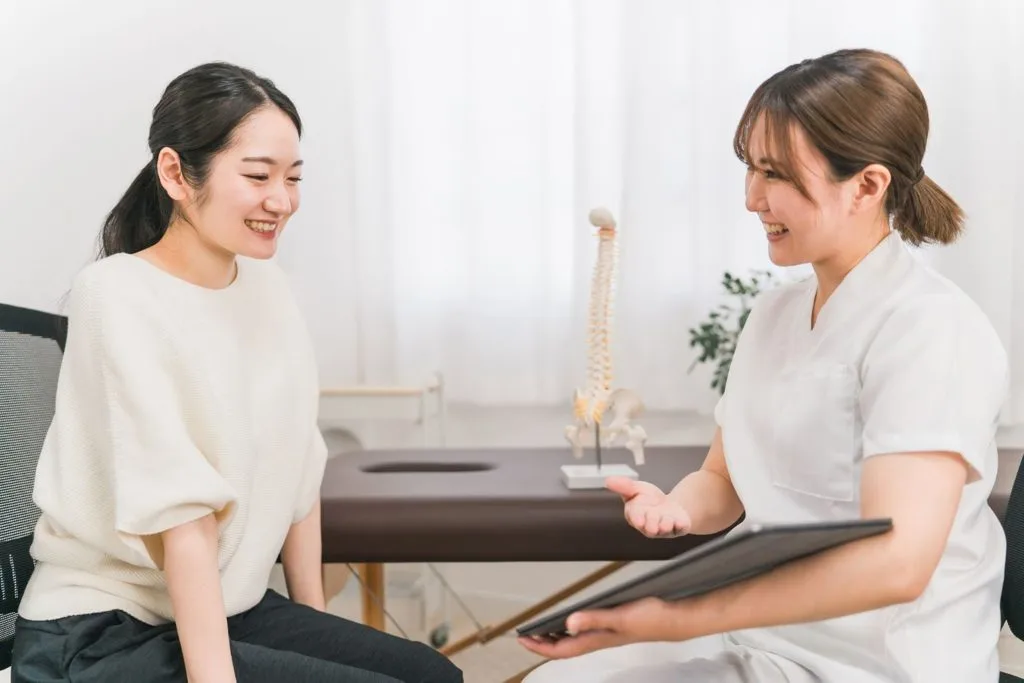 整体を利用する女性