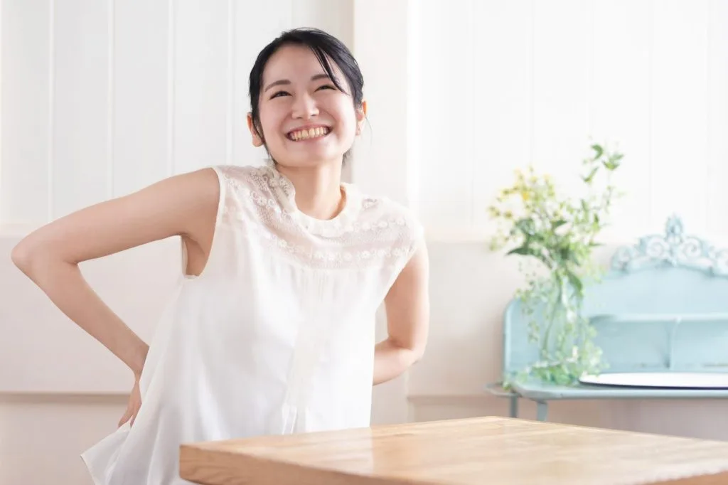 笑顔の女性